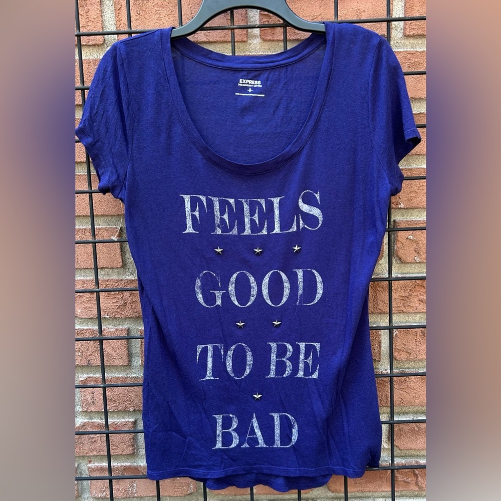 Express Women's Navy Blue Graphic Tee